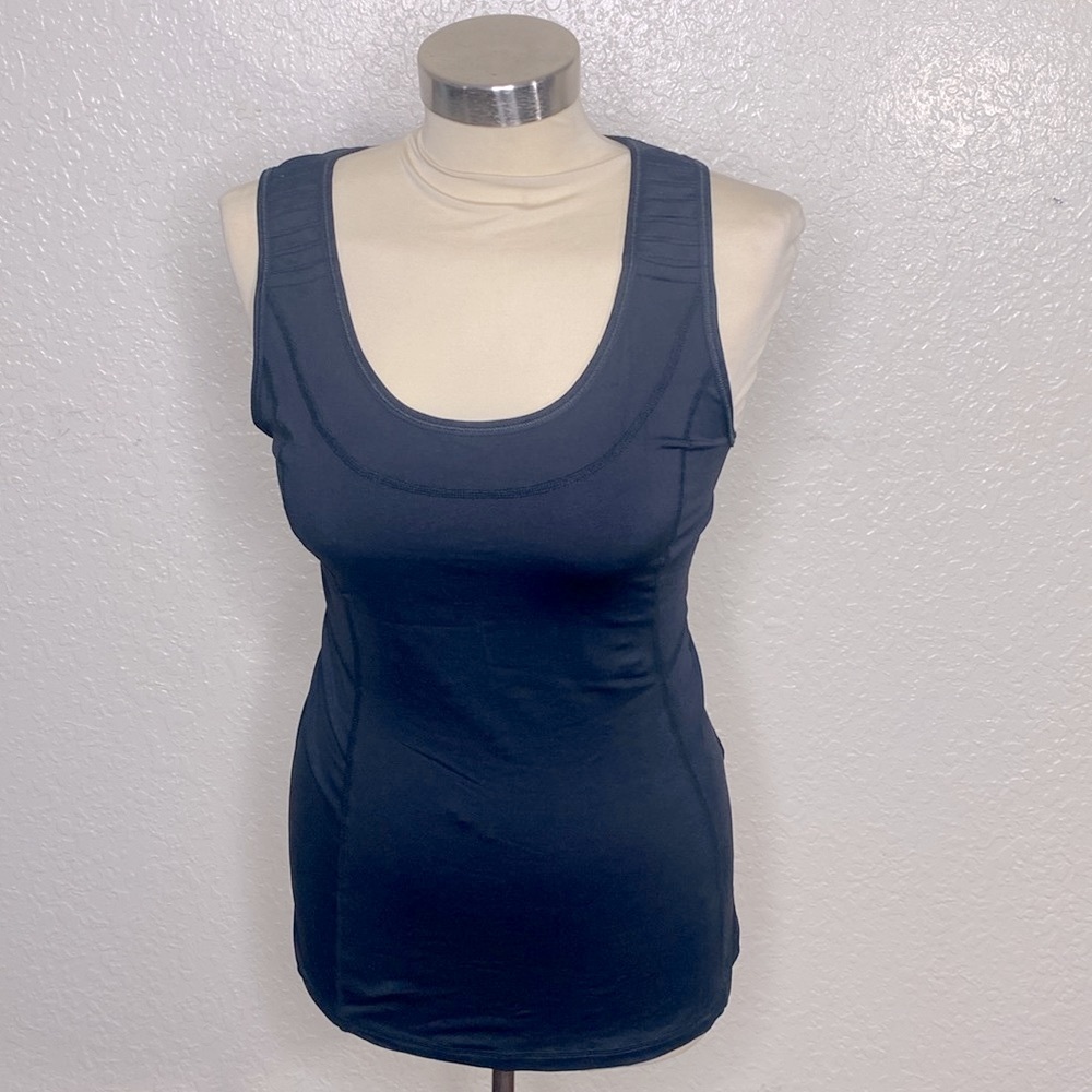 Lululemon workout top